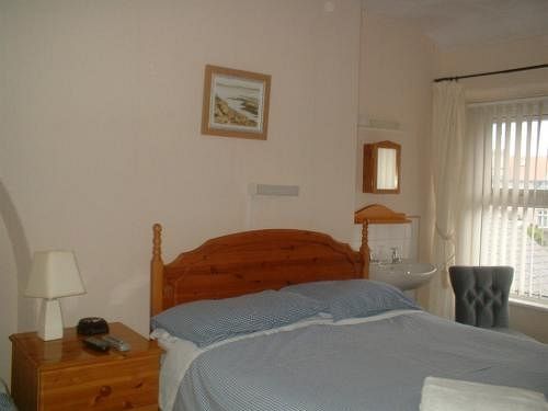 Wavecrest Hotel Holyhead Exterior foto