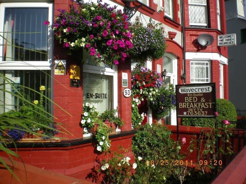 Wavecrest Hotel Holyhead Exterior foto